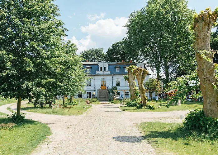 Gut Boltenhof فندق *